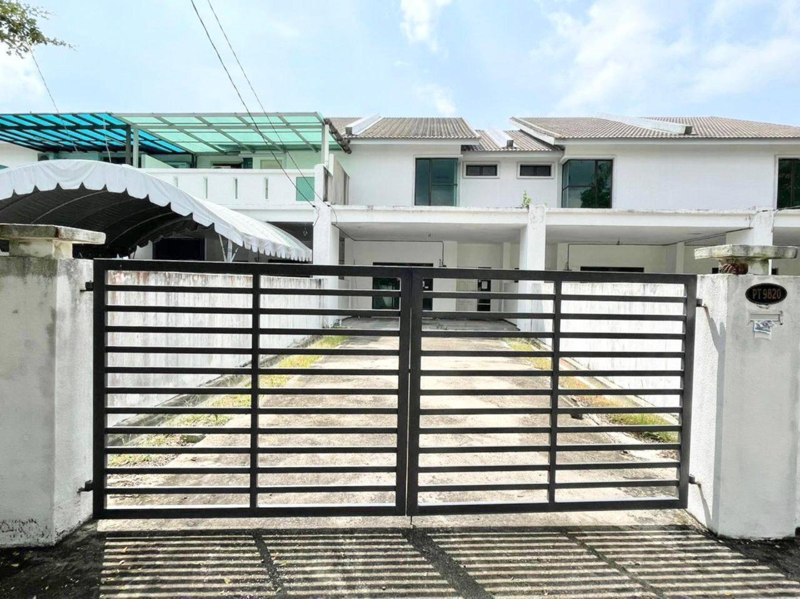Rumah Teres 2 Tingkat Taman Geliga Sempadan Banggul
