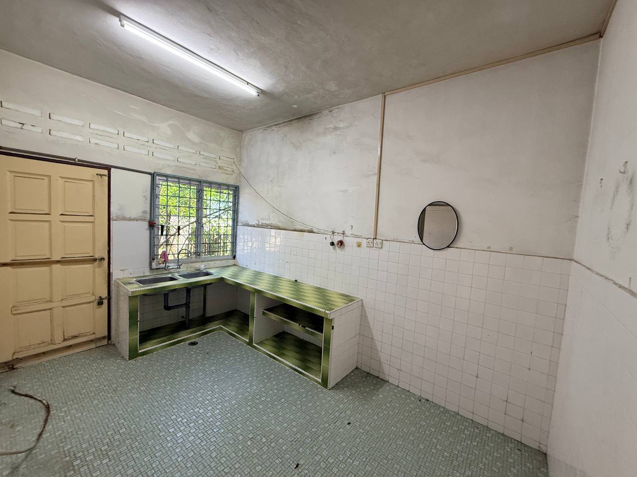 Rumah Teres 2 Tingkat di Jalan Dato Untuk Dijual