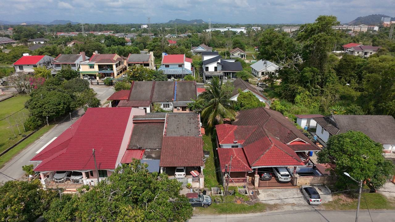 Rumah Teres di Geliga