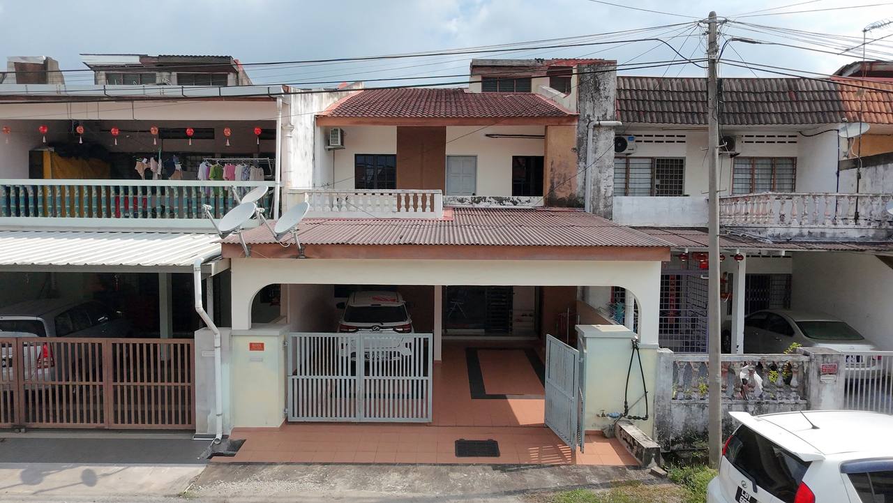 Rumah Teres 2 Tingkat di Geliga Untuk Dijual