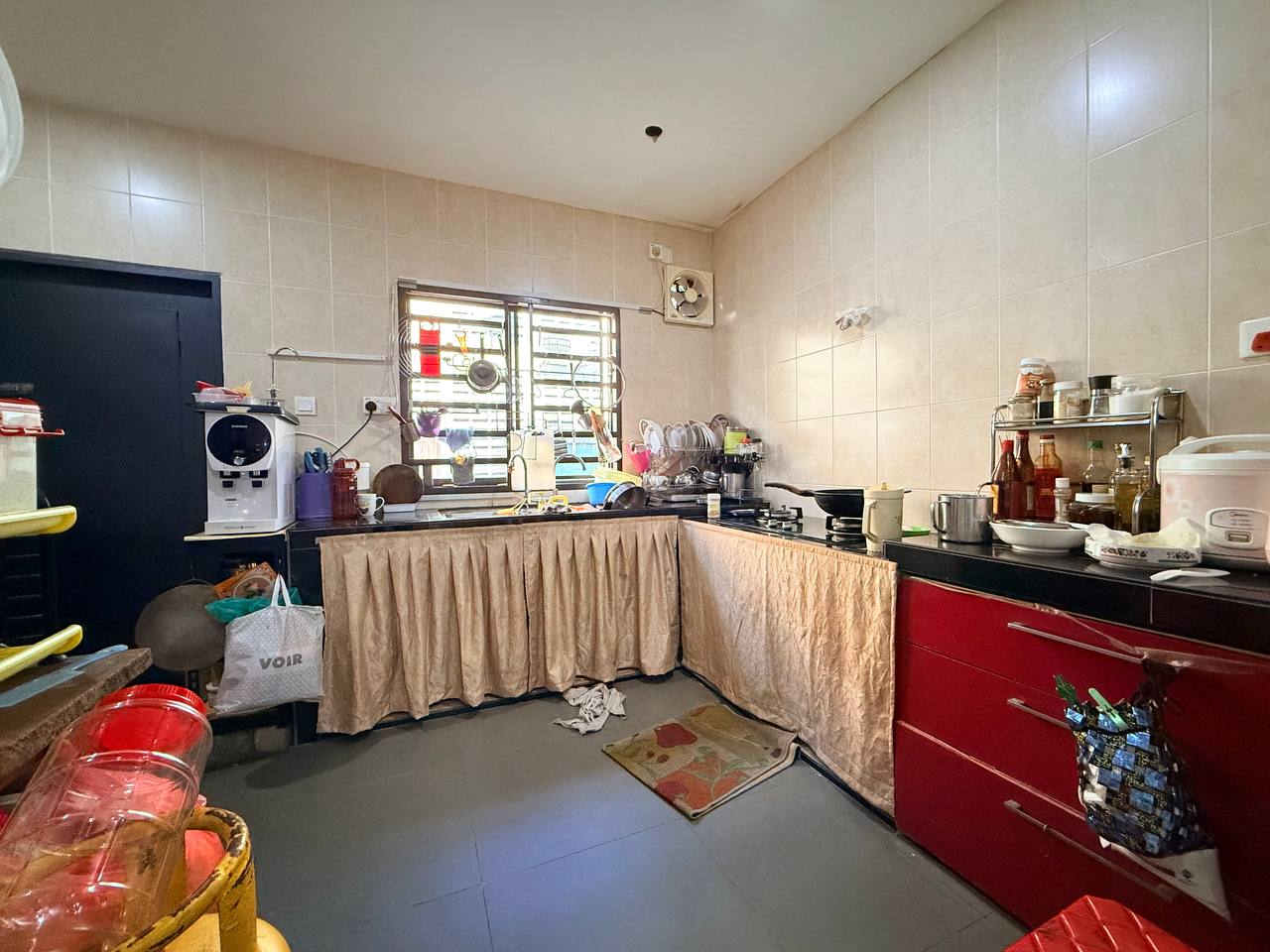Rumah Teres 2 Tingkat di Taman Kemaman