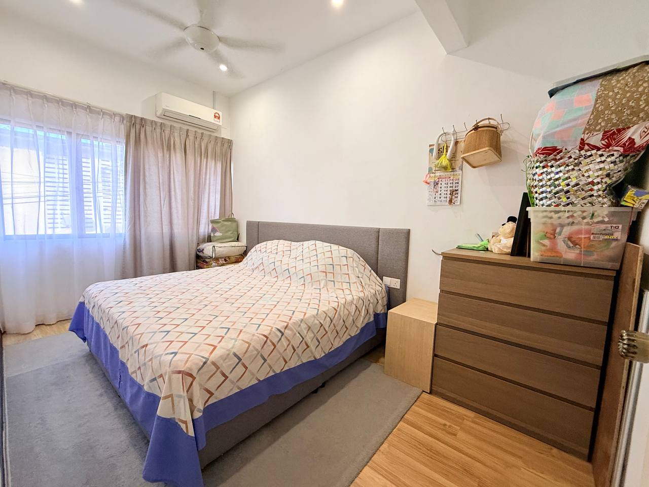 Rumah Teres 2 Tingkat di Taman Kemaman