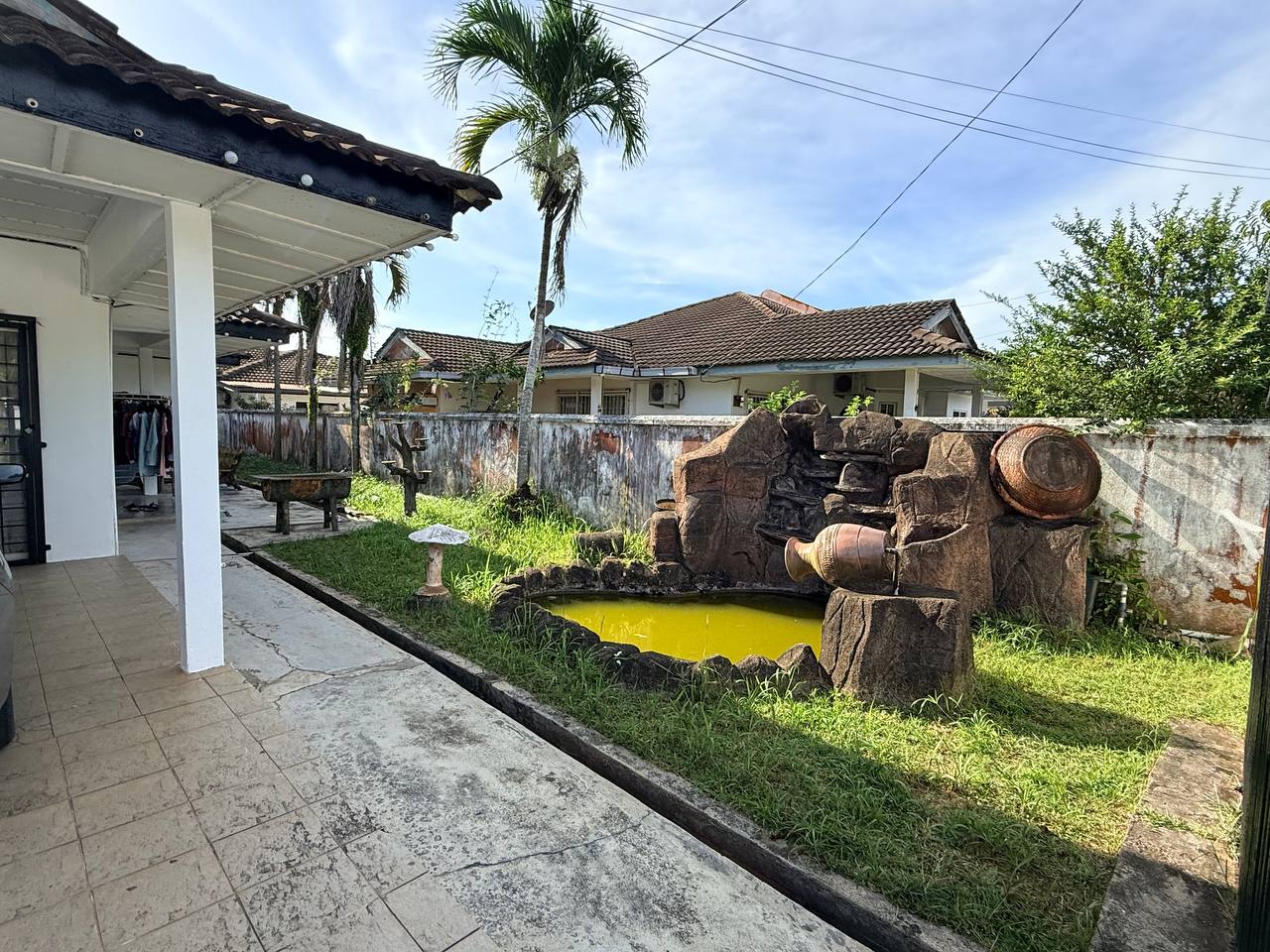Rumah Semi D Setingkat di Bukit Mentok
