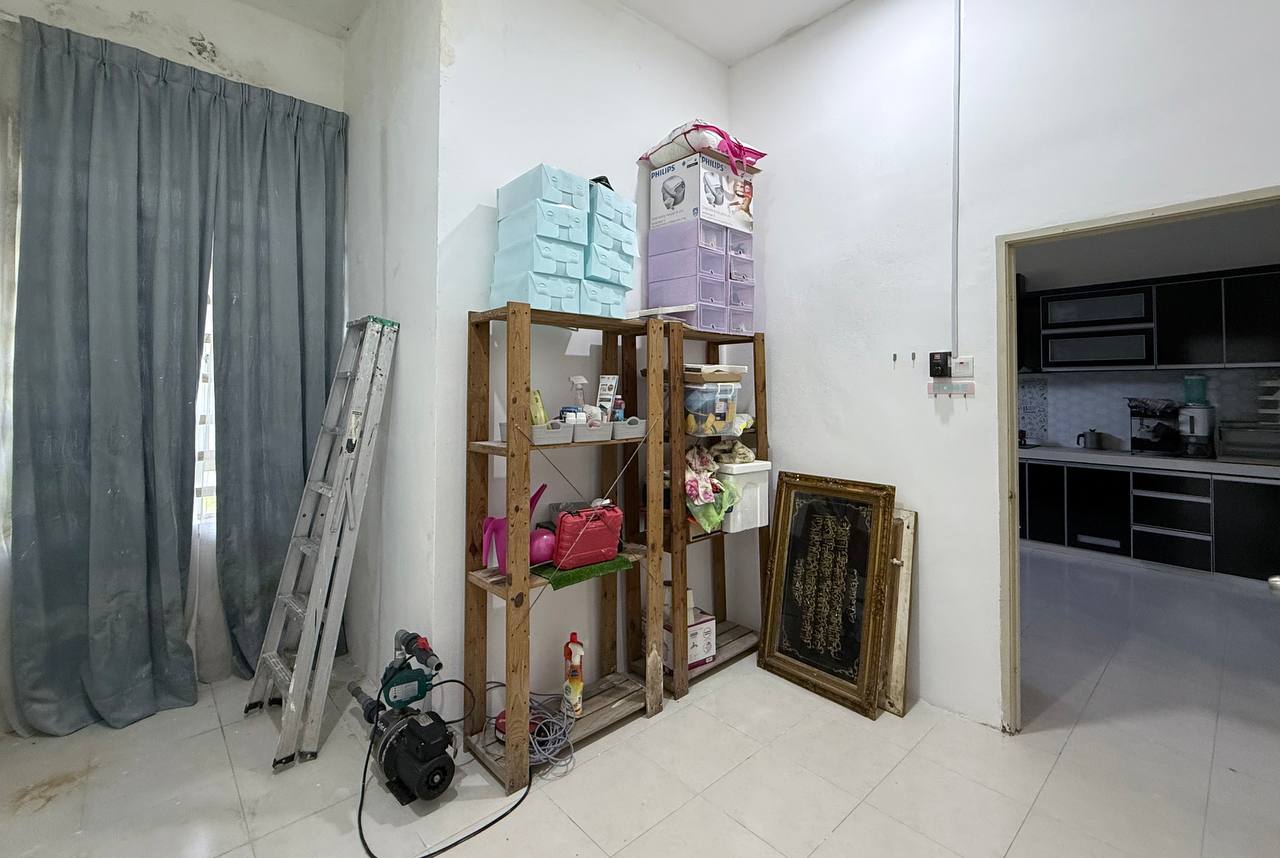 Rumah Semi-D 2 Tingkat di Pengkalan Pandan, Chukai