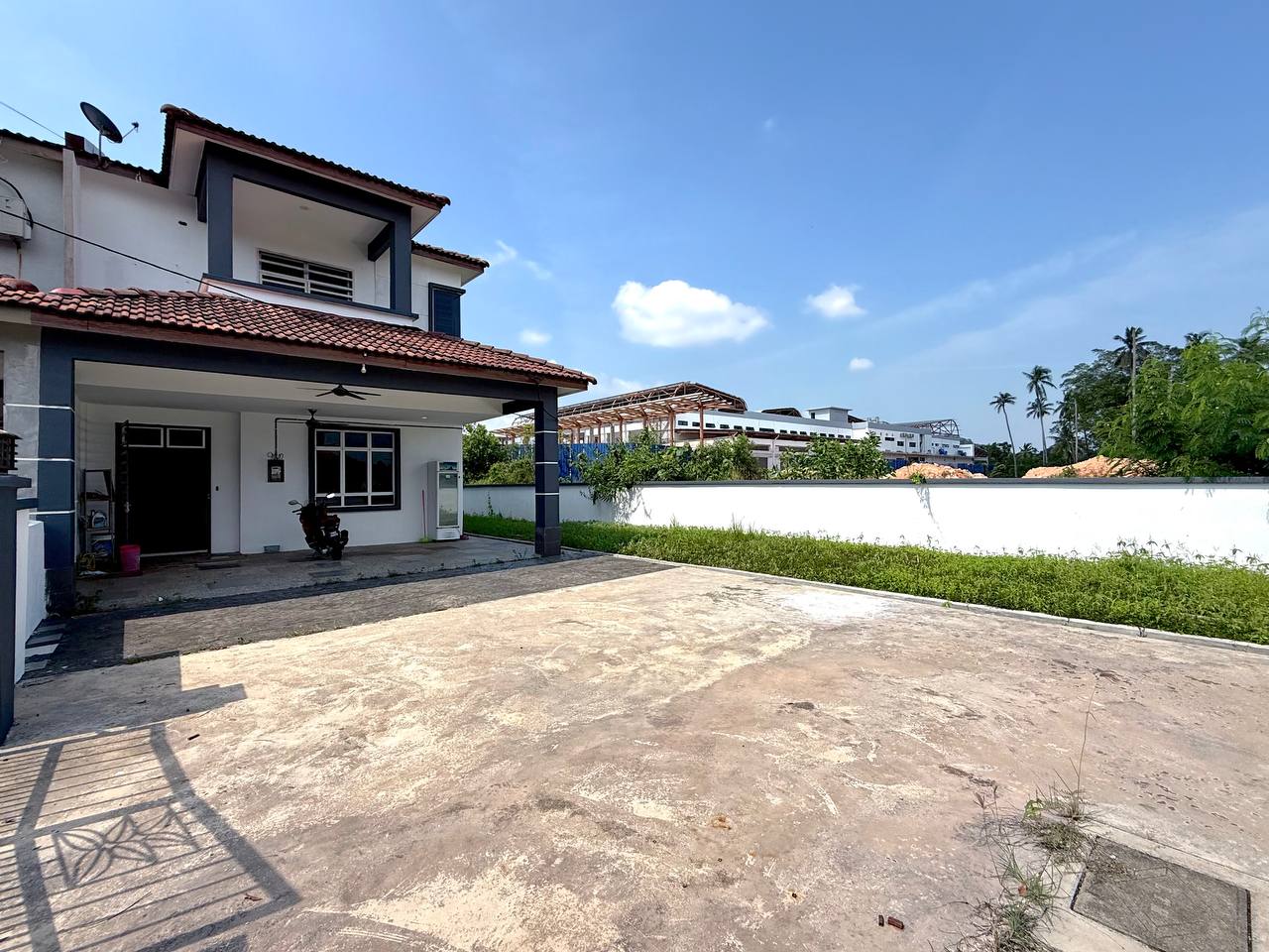 Rumah Semi-D 2 Tingkat di Pengkalan Pandan, Chukai