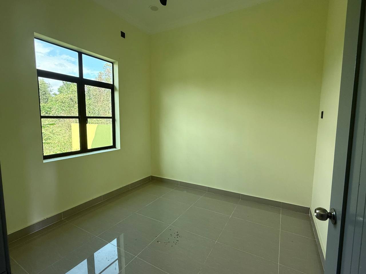 2 Unit Semi - D di Kijal Untuk Dijual