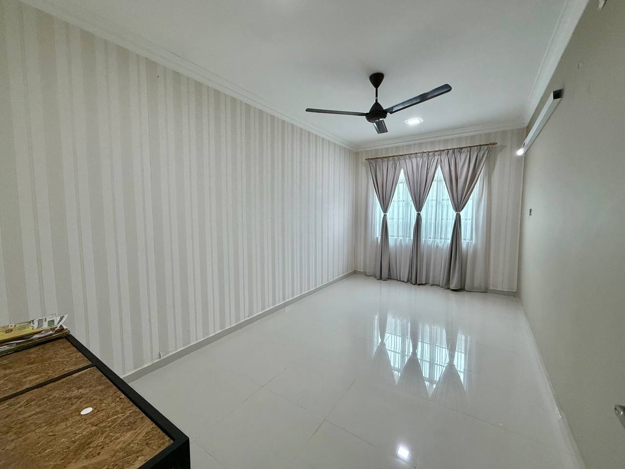 Semi - D Corner Lot di Bukit Kuang