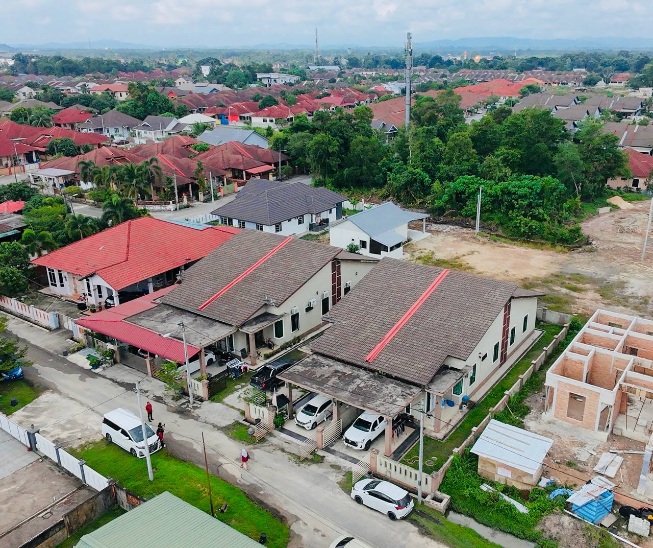 Rumah Semi-D Bukit Kuang, Chukai (Fully Furnished)