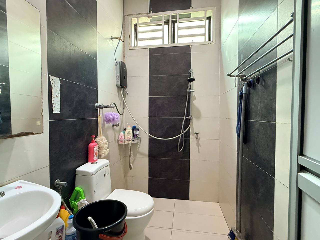 Rumah Semi-D Bukit Kuang, Chukai (Fully Furnished)