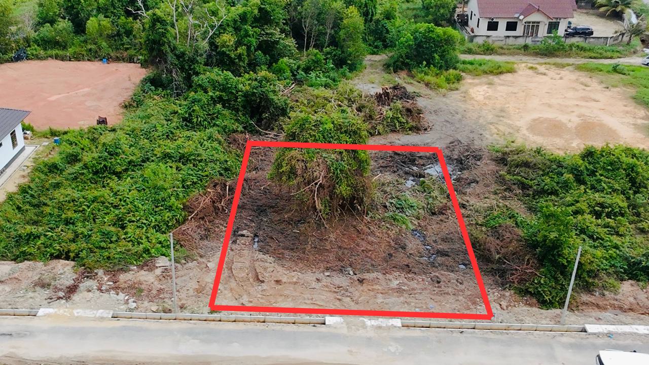 Tanah Lot Saiz 5651 sqft di Fikri, Chukai