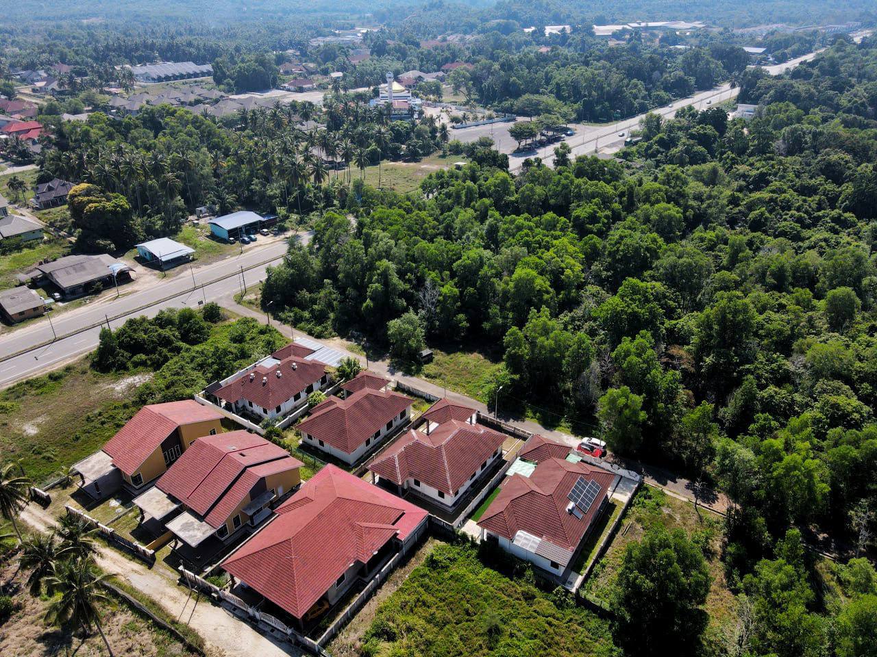 Rumah Banglo di Meraga Beris, Kijal