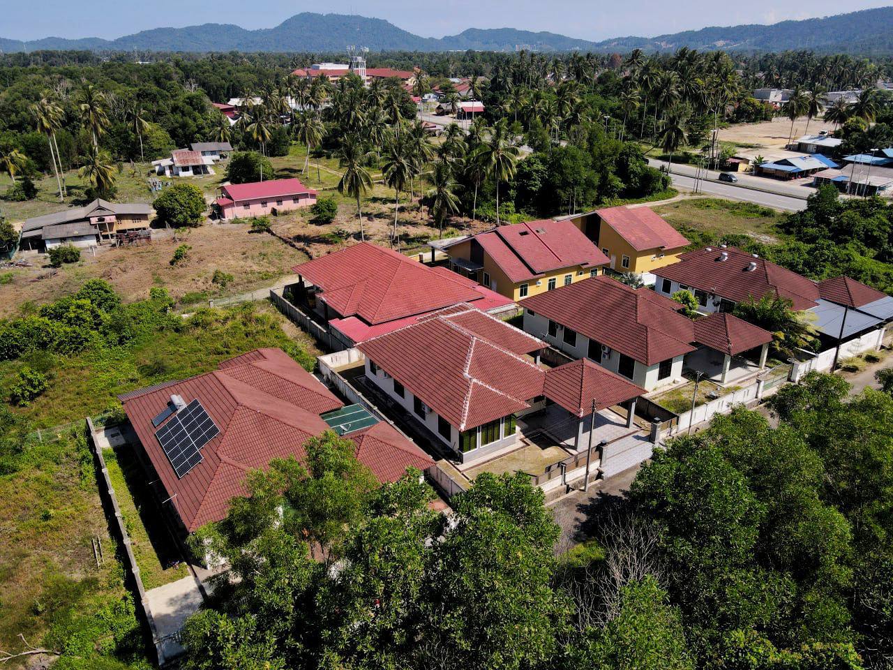 Rumah Banglo di Meraga Beris, Kijal
