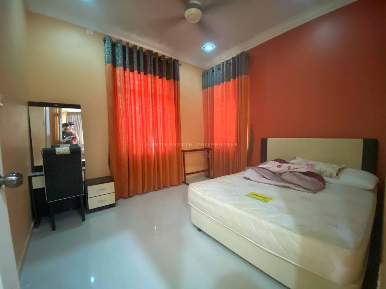 Rumah Banglo di Meraga Beris, Kijal
