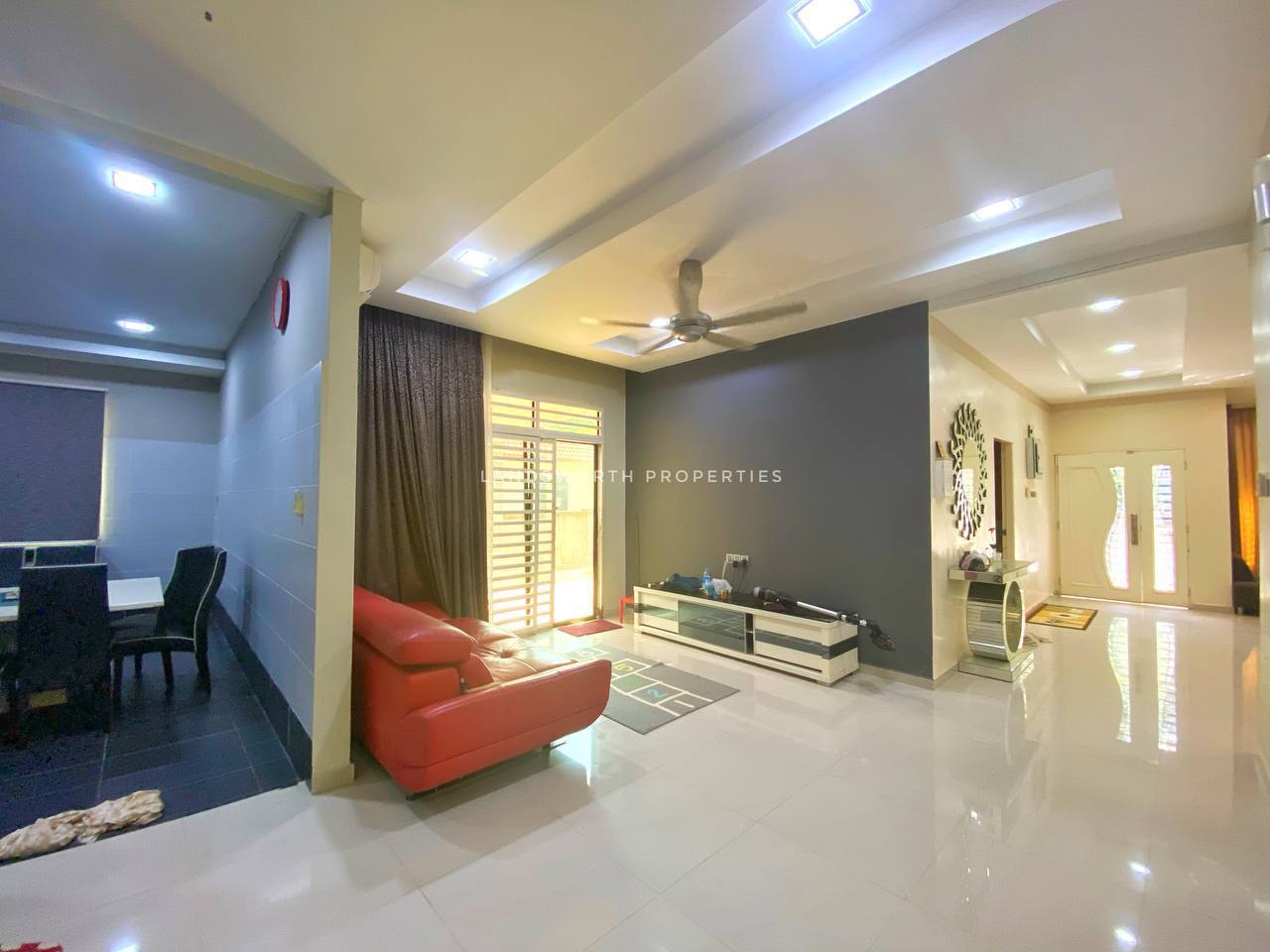 Rumah Banglo di Meraga Beris, Kijal