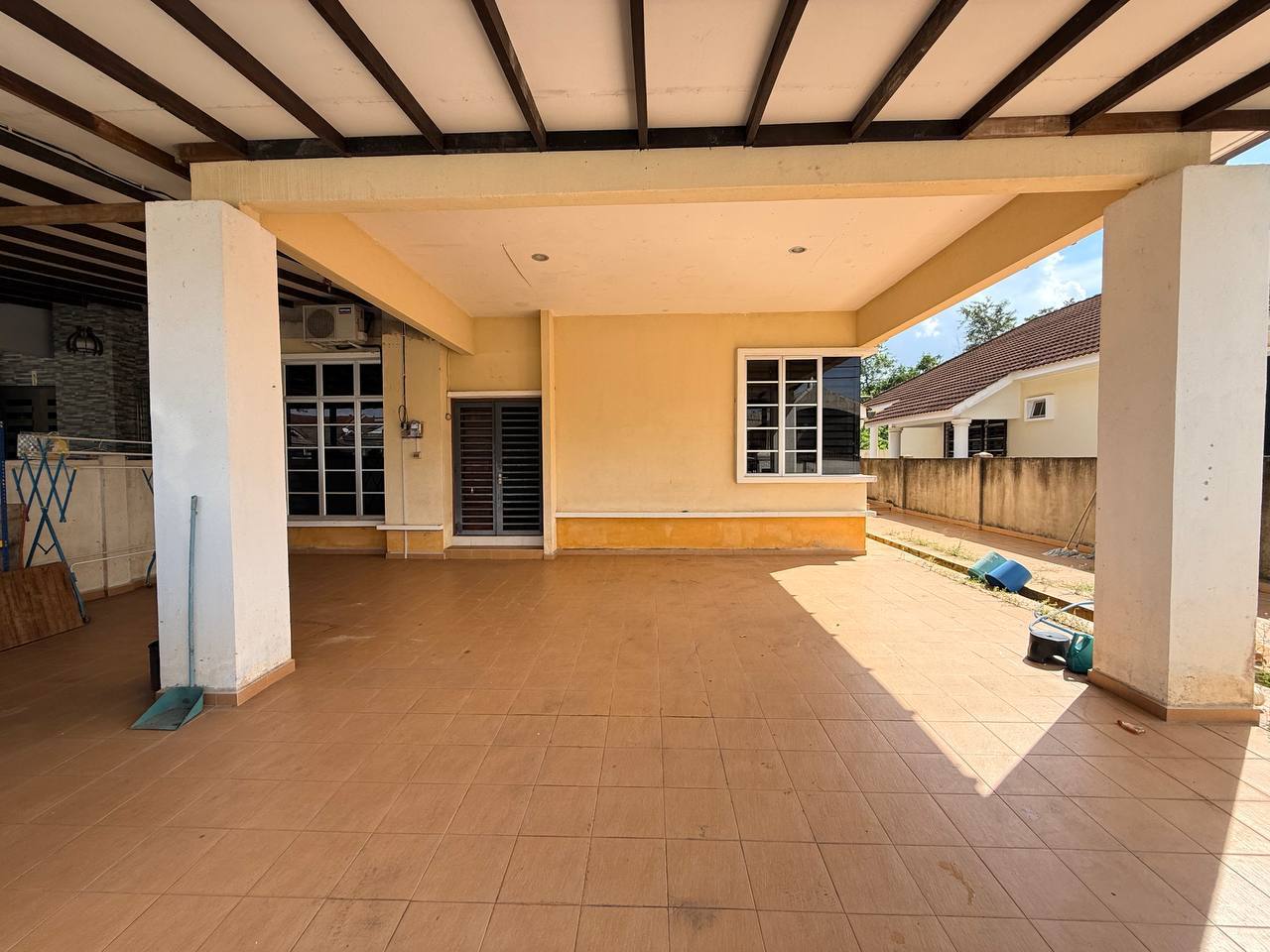 Rumah Semi D Setingkat di Bukit Mentok  - Jalan Alamanda 11