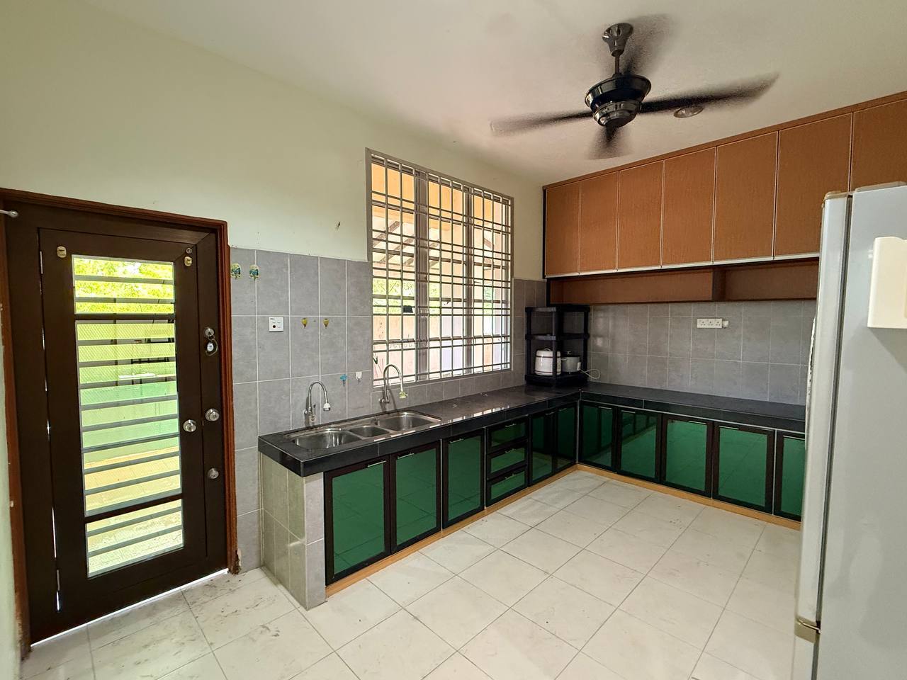 Rumah Semi D Setingkat di Bukit Mentok  - Jalan Alamanda 11
