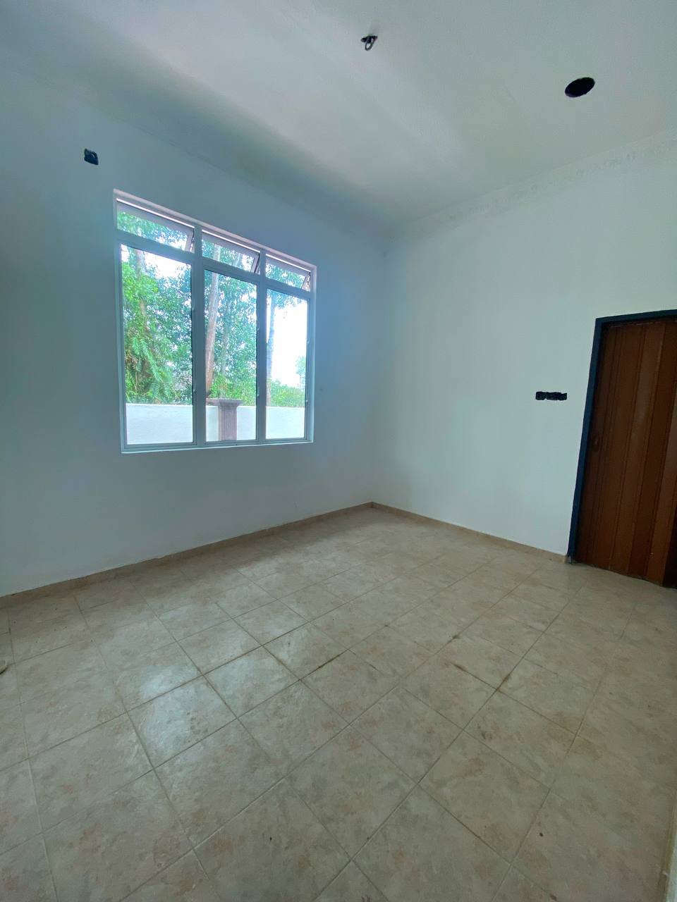 Rumah Banglo 1 1/2 Tingkat di Taman Fikri, Chukai