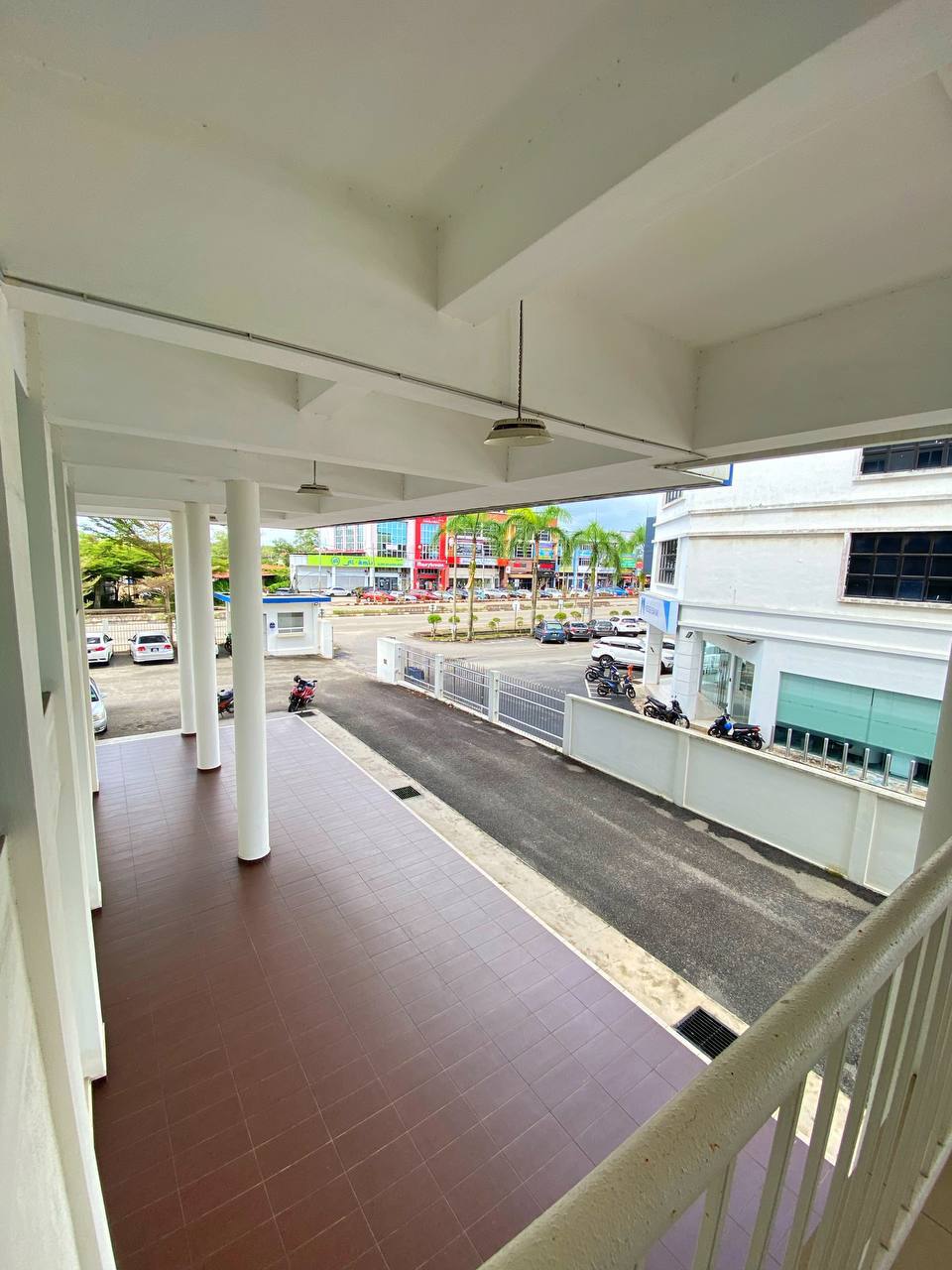 Bangunan Wisma 3 Tingkat di Bandar Chukai, Kemaman