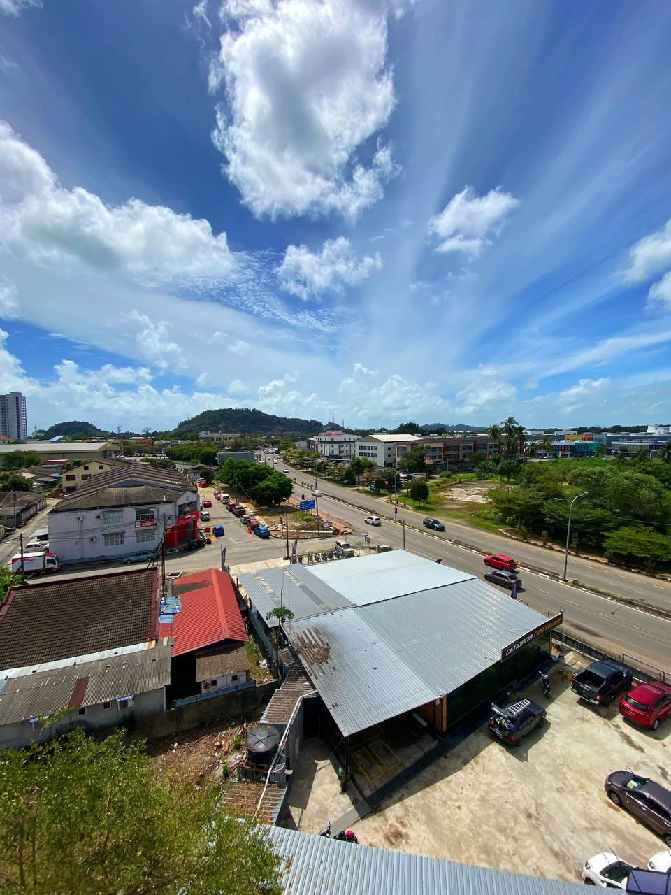 Bangunan Wisma 3 Tingkat di Bandar Chukai, Kemaman