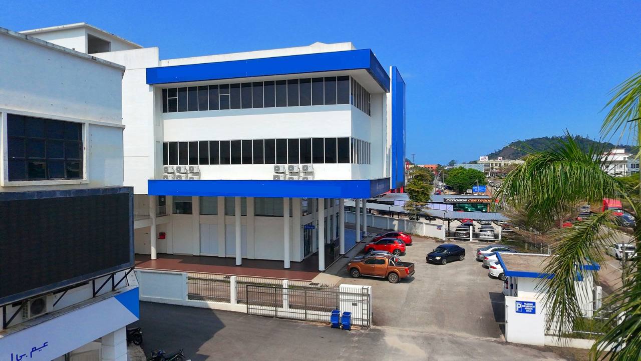 Bangunan Wisma 3 Tingkat di Bandar Chukai, Kemaman