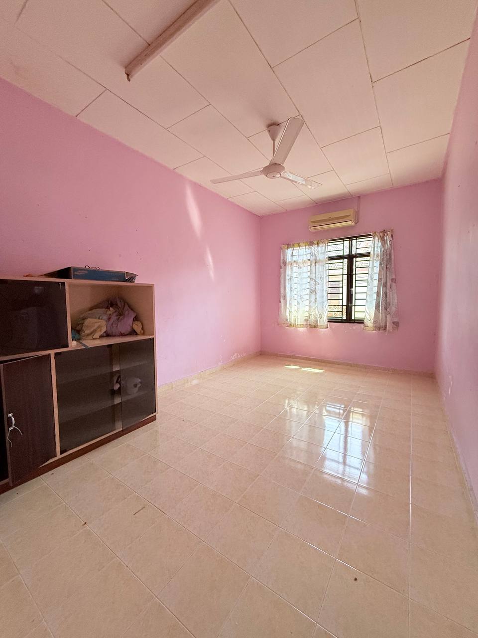 Rumah Teres 2 Tingkat di Taman Perwaja, Kemaman