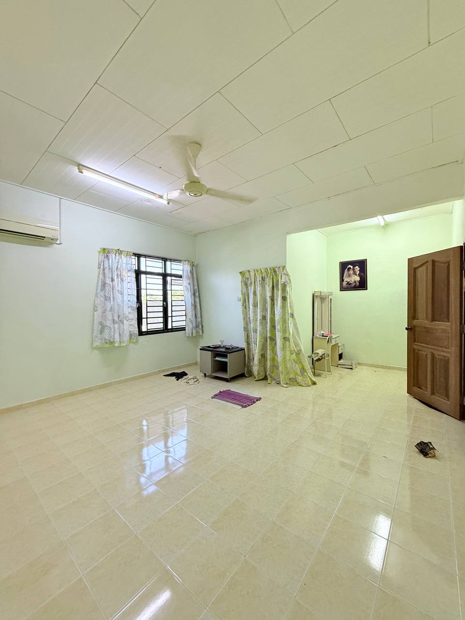 Rumah Teres 2 Tingkat di Taman Perwaja, Kemaman