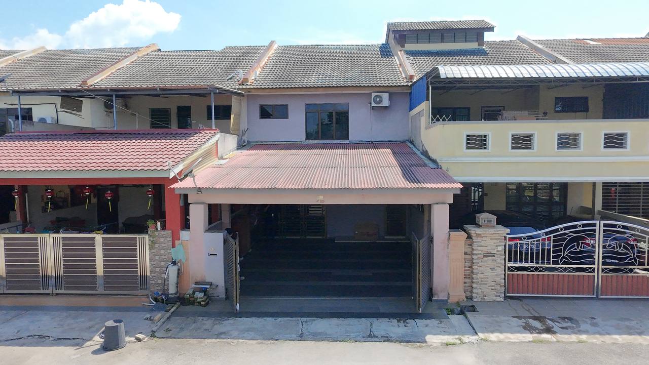 Rumah Teres 2 Tingkat di Taman Perwaja, Kemaman