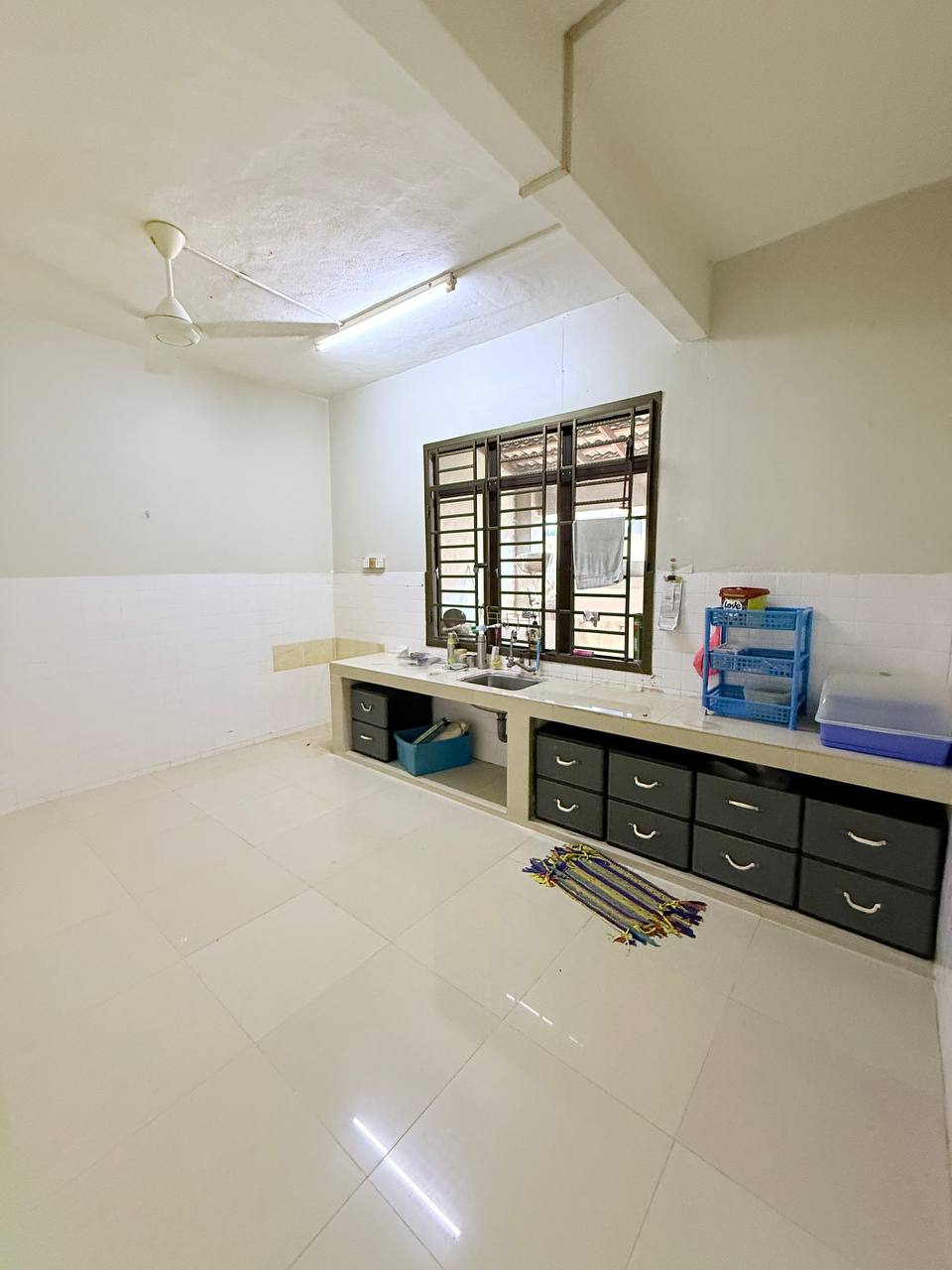 Rumah Teres 2 Tingkat di Taman Perwaja, Kemaman
