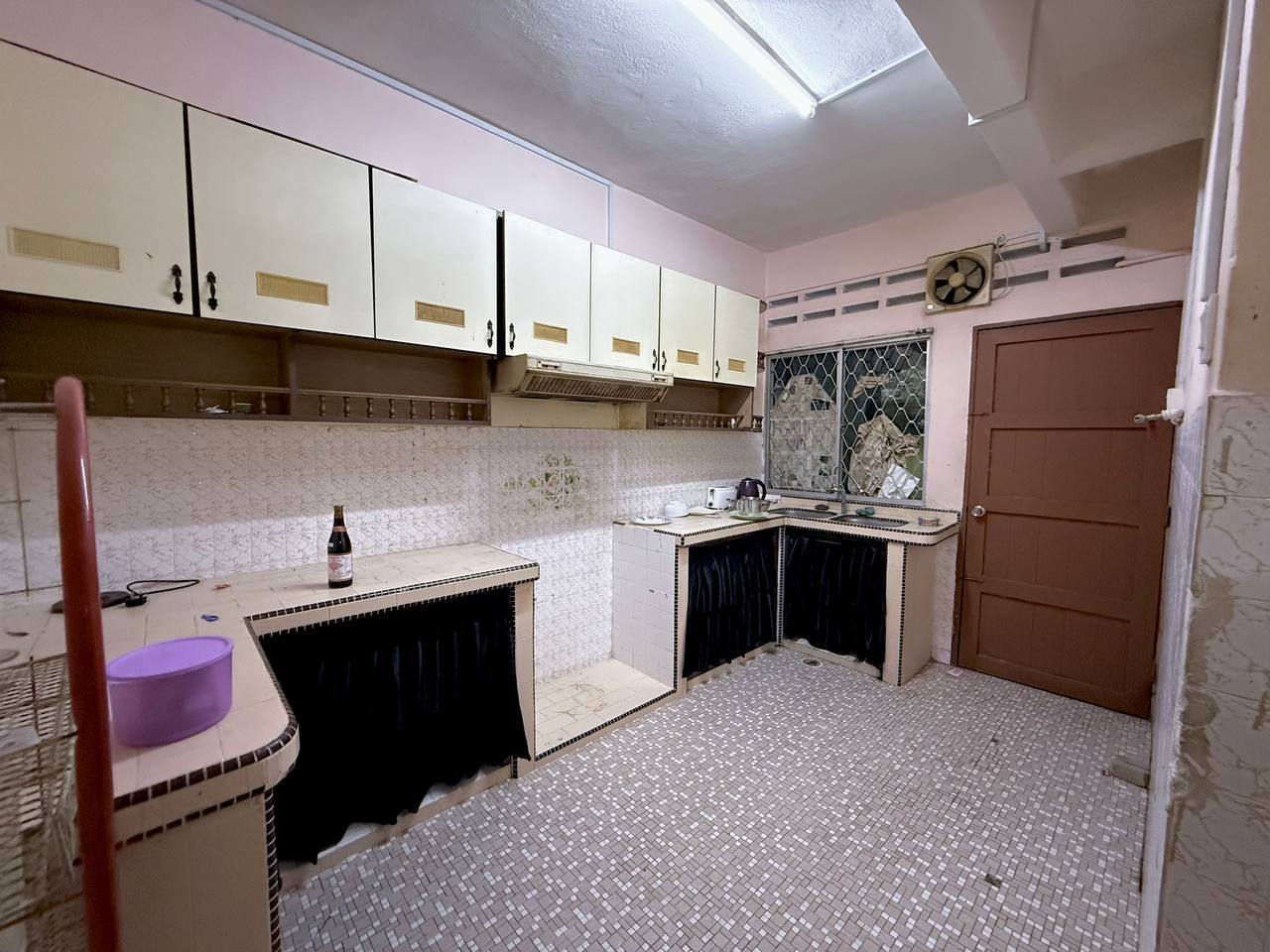 Teres Double Storey Geliga Bahagia, Chukai