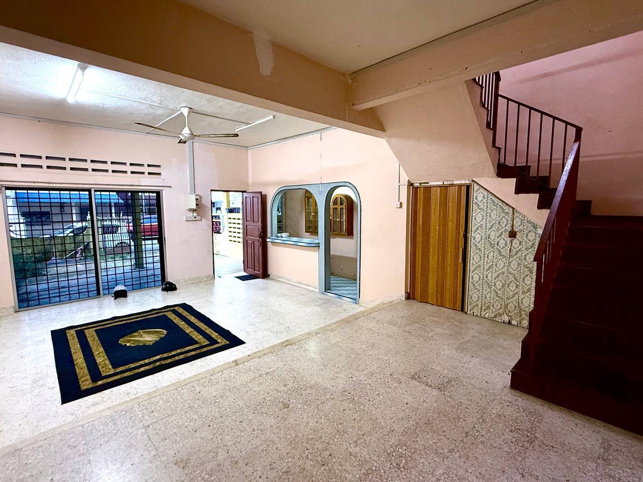 Teres Double Storey Geliga Bahagia, Chukai