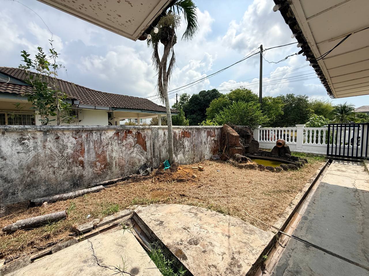Rumah Semi D Setingkat di Bukit Mentok