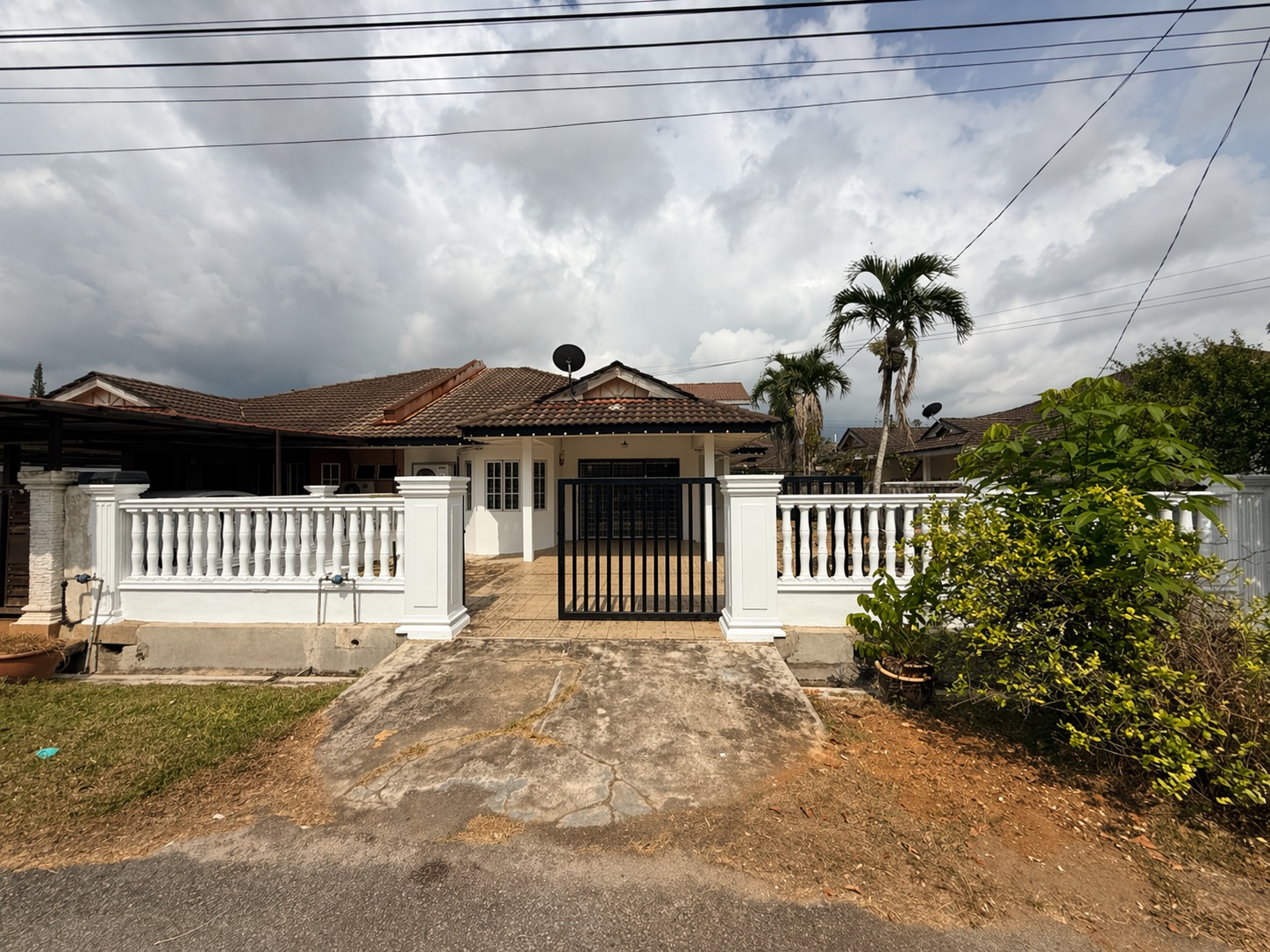 Rumah Semi D Setingkat di Bukit Mentok