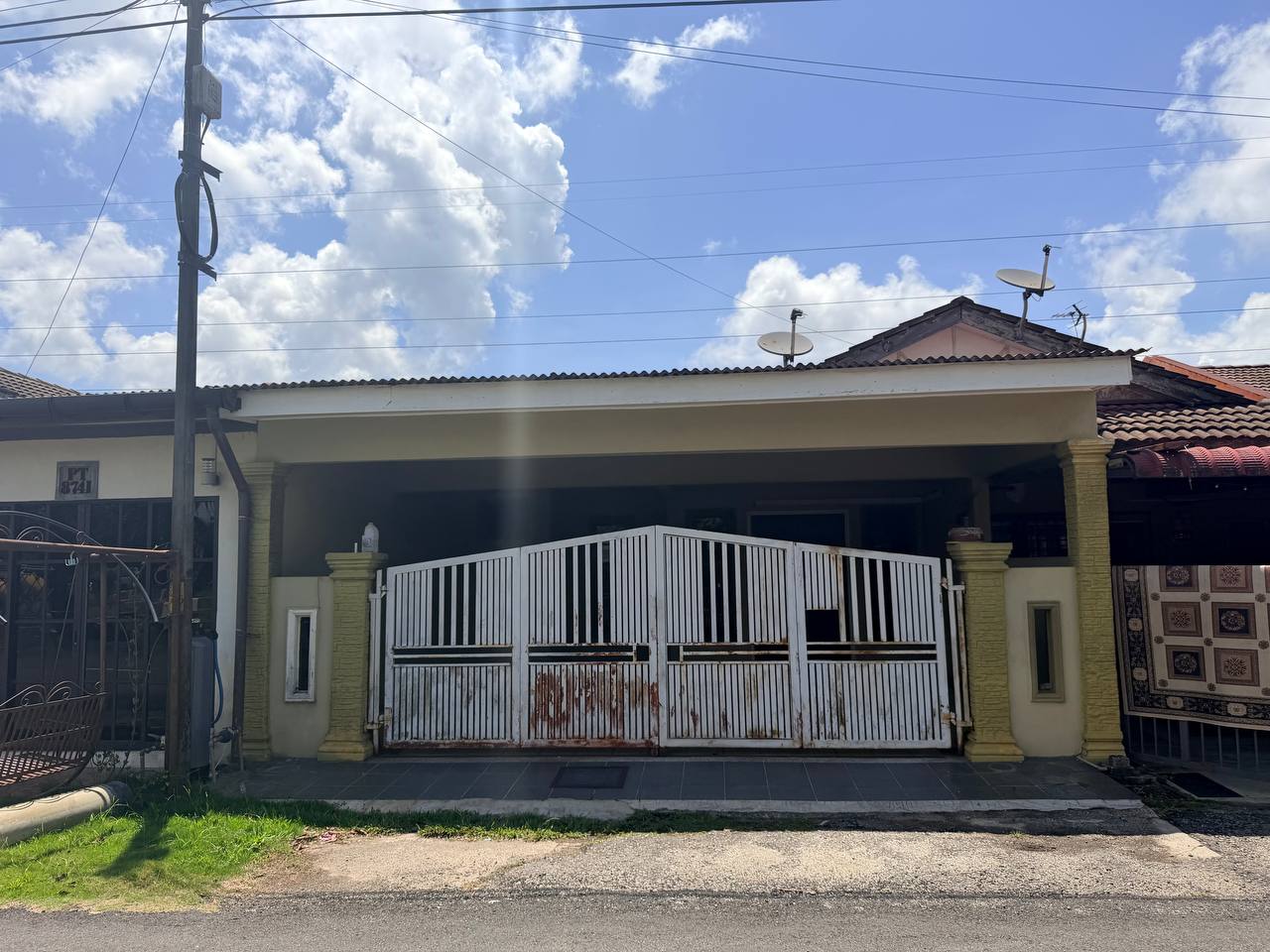 Teres Setingkat Taman Siantan Bukit Mentok, Kemaman