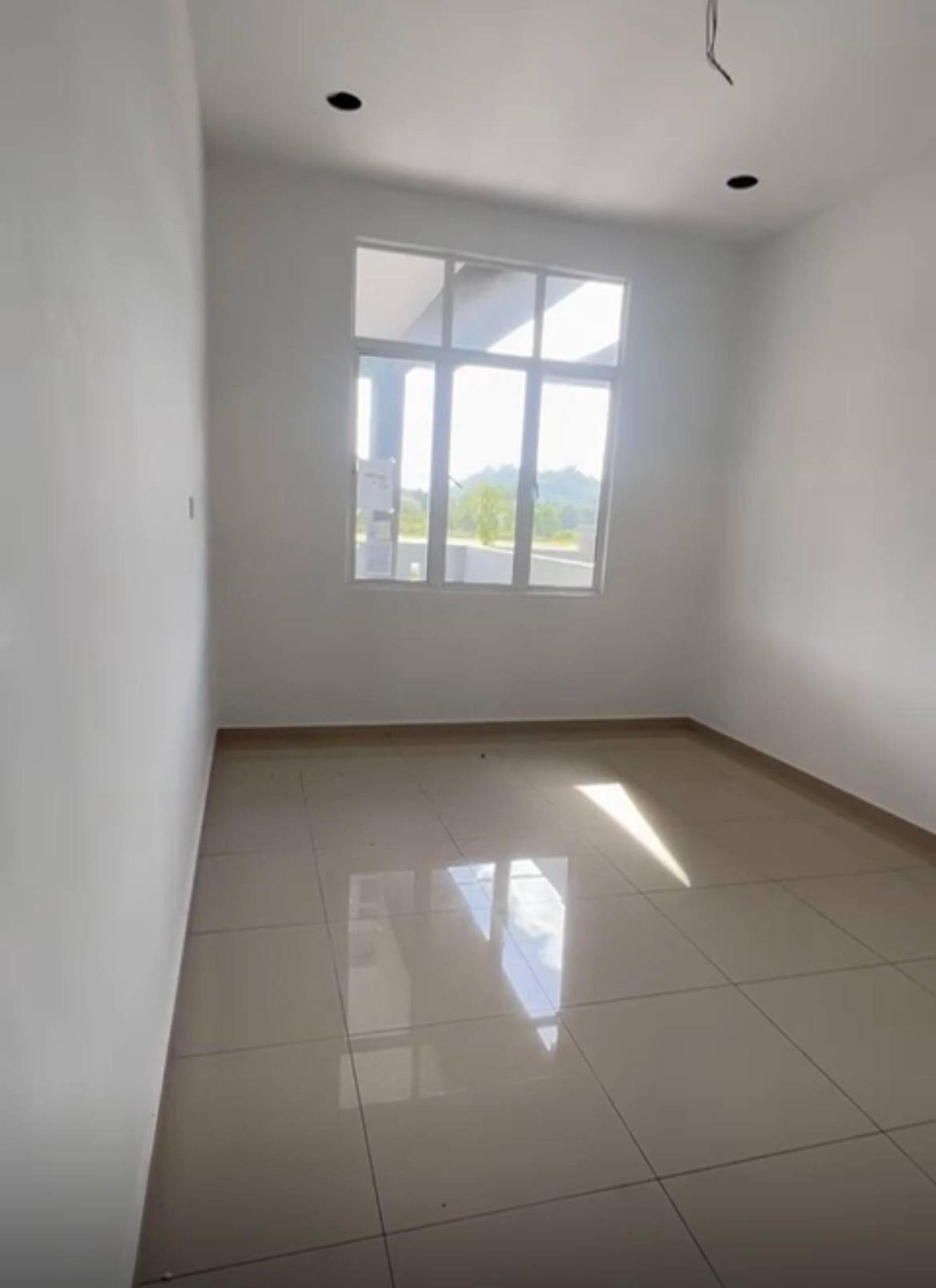 RUMAH SEMI D PAYA LASIR KIJAL KEMAMAN