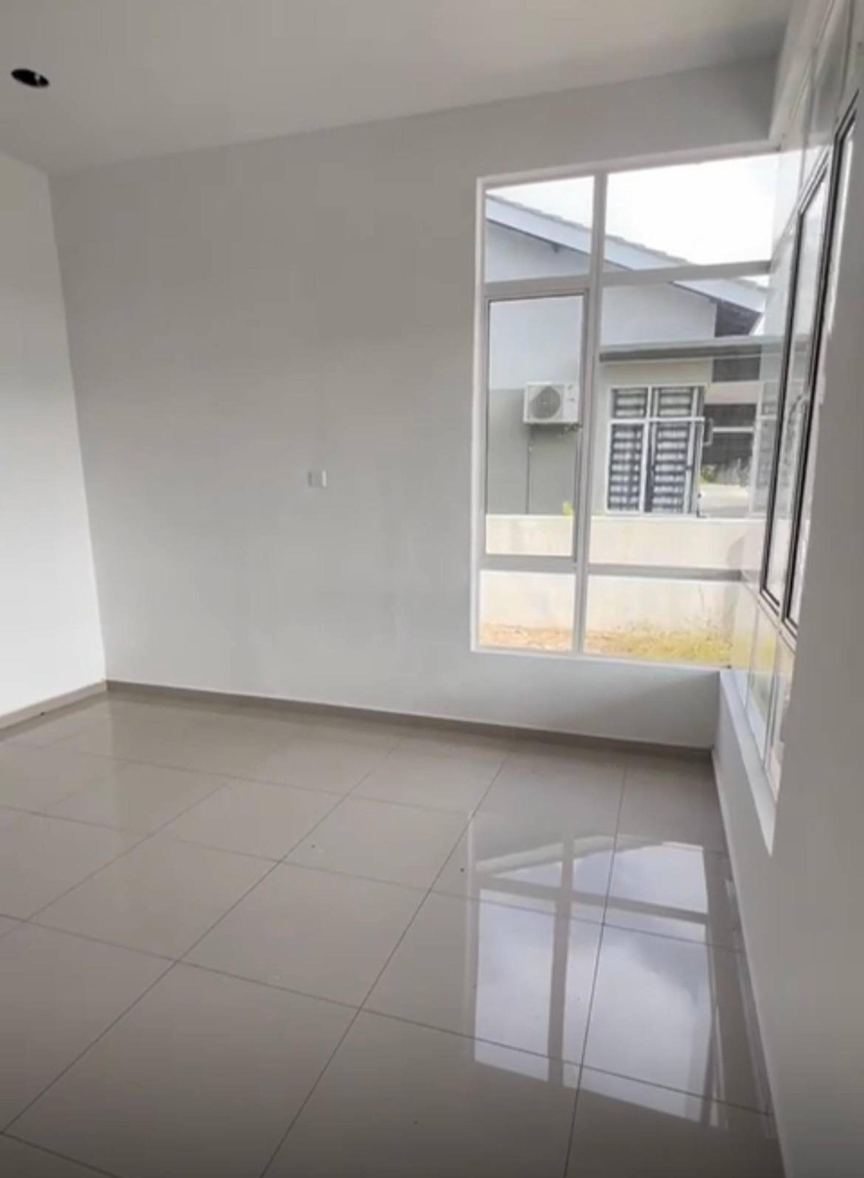 RUMAH SEMI D PAYA LASIR KIJAL KEMAMAN